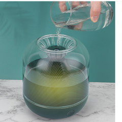 USB Rechargeable Humidifier – 700ml Portable Air Freshener for Home & Car